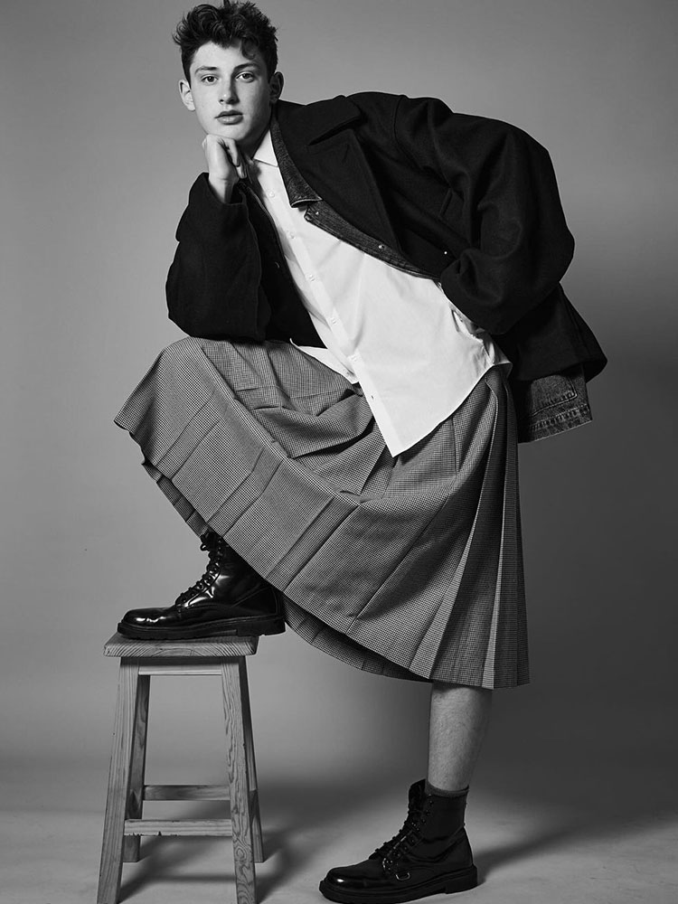 gabriel_sight_management_studo1_0002_samemodel2differentshootsmeetmr. MILLAN (Part 1) + VISUAL TALES CASTING PRO.jpg